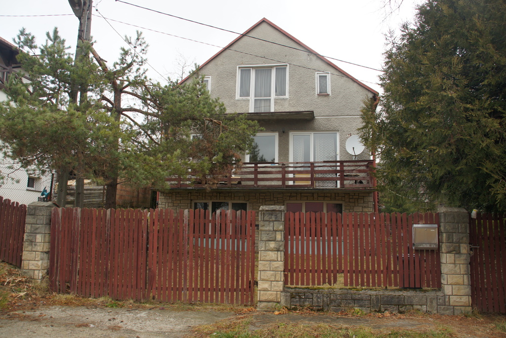 Dom – Krynica-Zdrój, Krótka