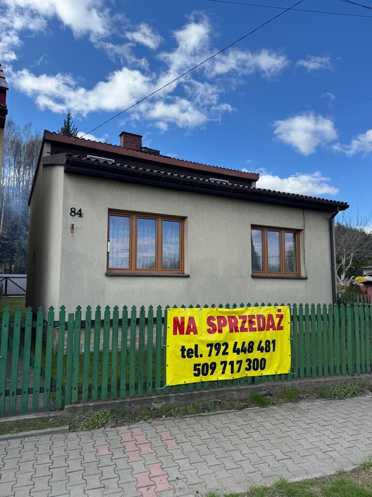 Dom – Wąchock, ul. Starachowicka