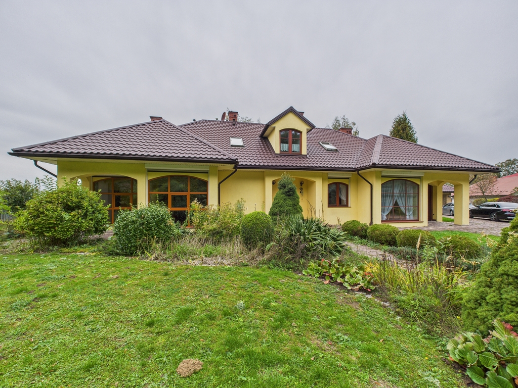 Dom – Baranów Sandomierski, Podzamcze