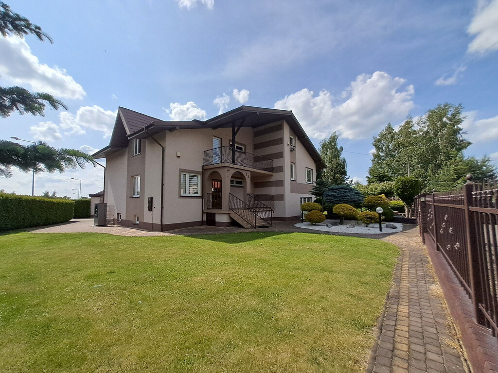 Dom – Radomsko, ul. Starowiejska