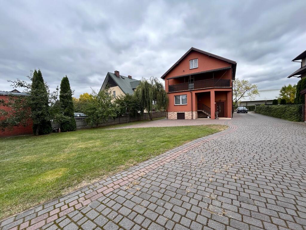 Dom – Borki, Wojska Polskiego