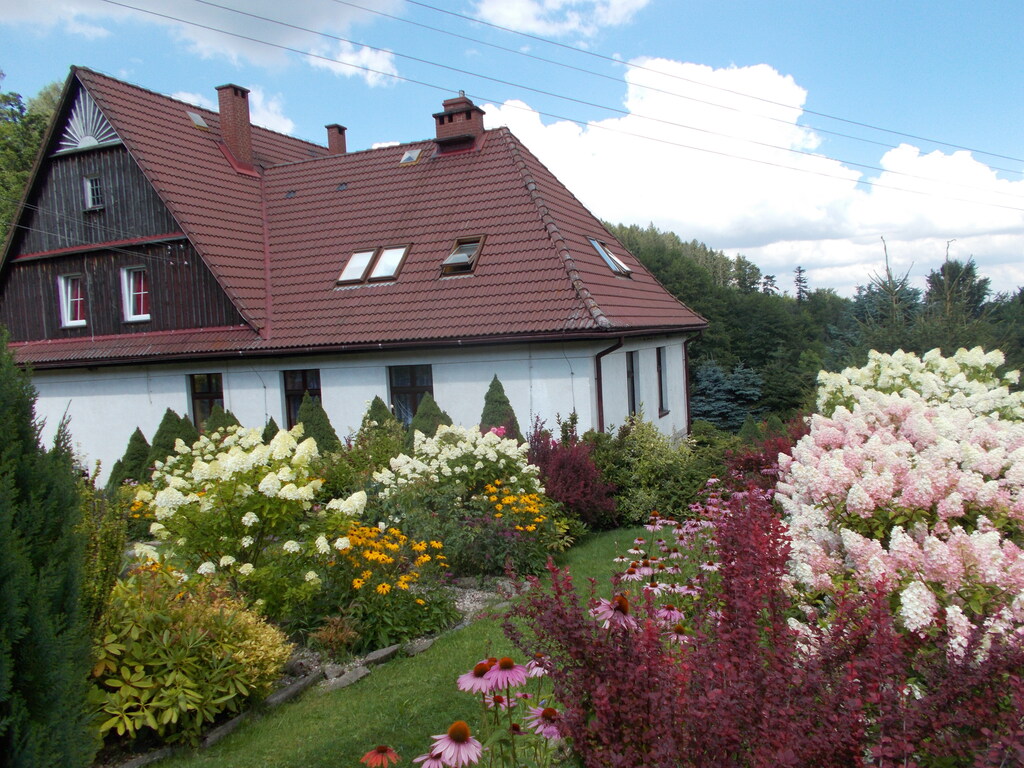 Dom – Szczytna, Bobrownicka