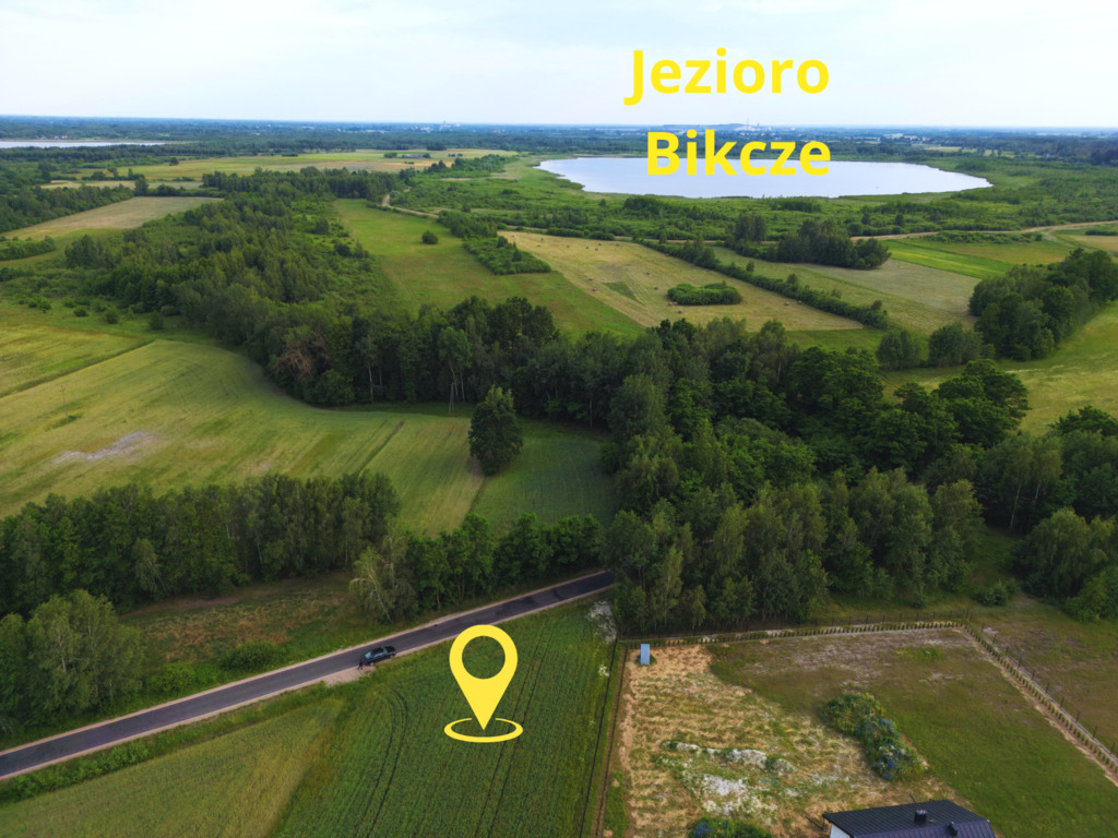 Działka – Czarny Las