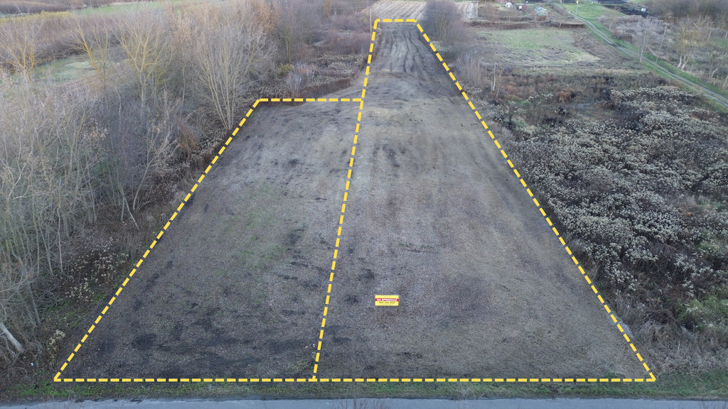 Działka – Sarzyna