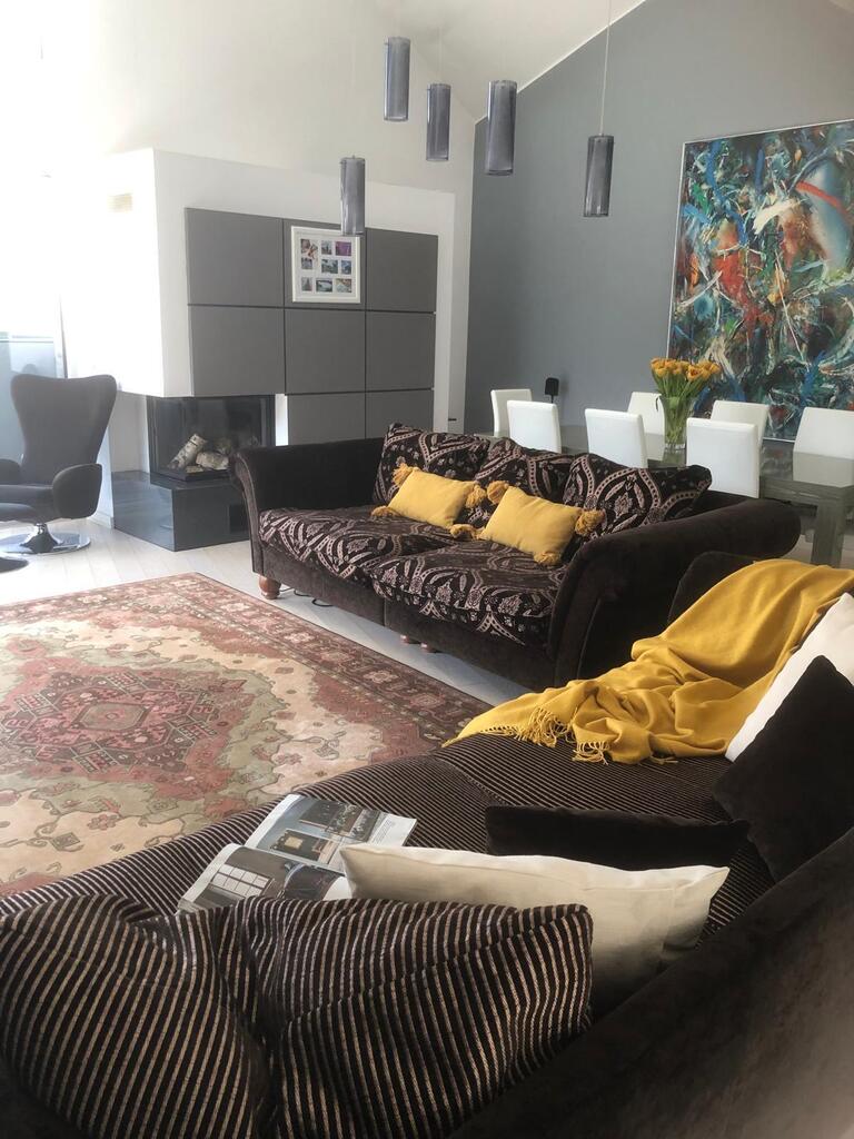 Dom – Żabieniec, ul. Ustronna