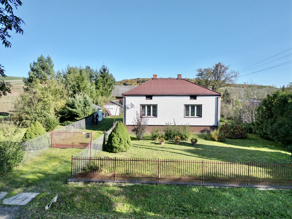 Dom 100 m2 z działką 1,7 ha - Orłów Murowany