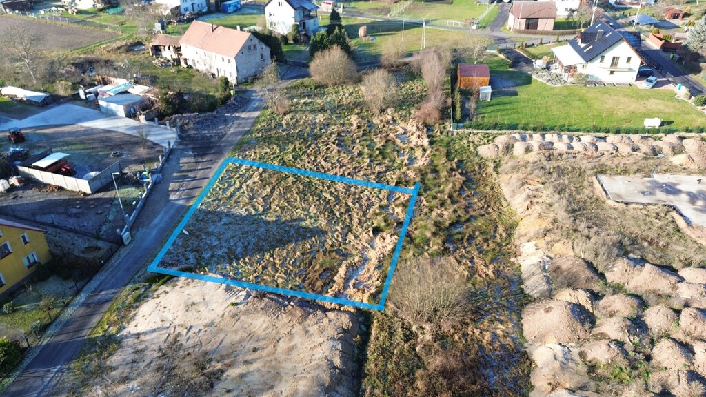 działka budowlana 1354 m2 w Brzeźniku