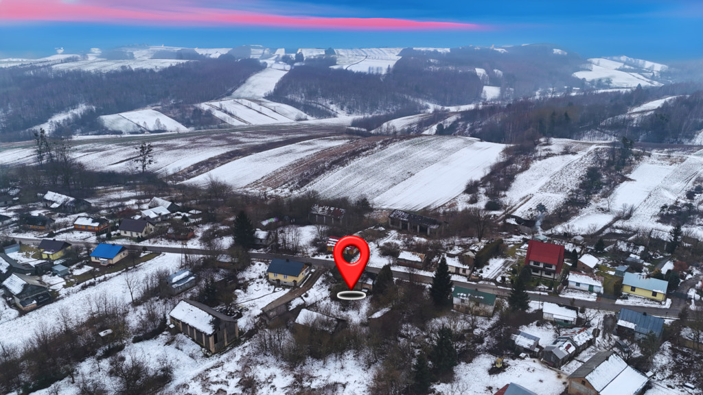 Sprzedam urokliwe siedlisko z działkami!