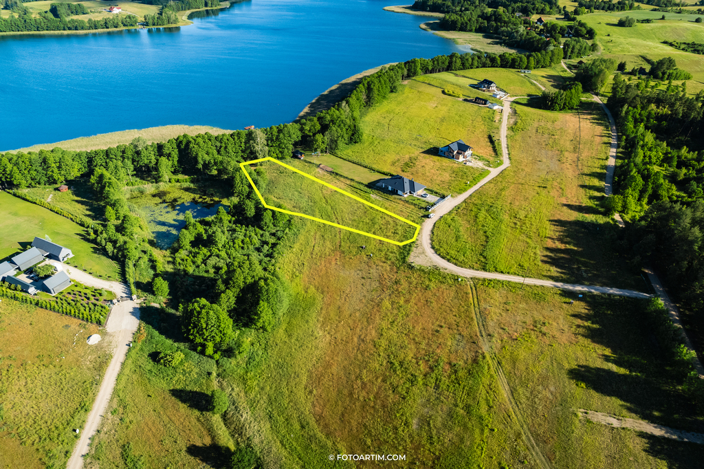 Działka budowlana z linią brzegową k. Mrągowa