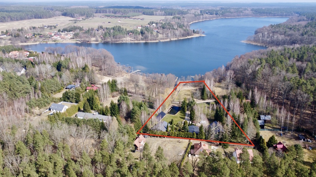 3 domy nad jeziorem Łeby w Wynkach koło Olsztyna