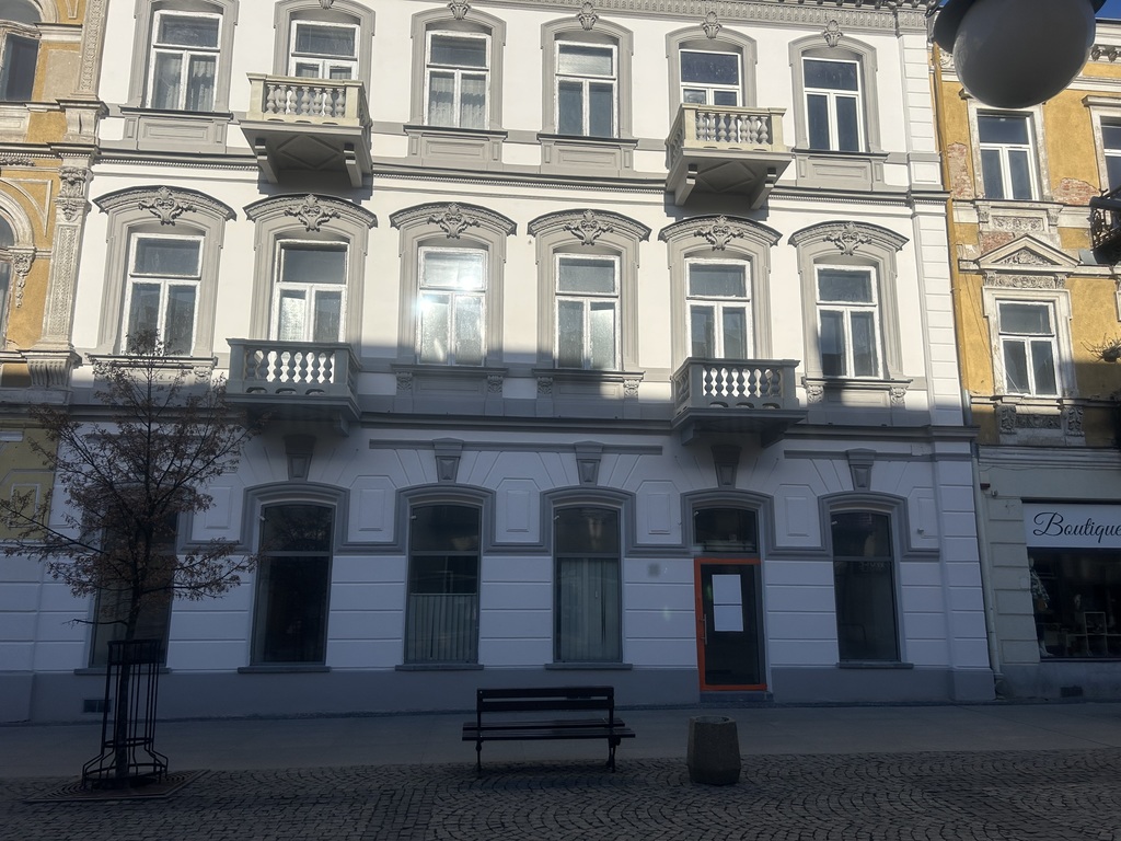 LOKAL USŁUGOWY 186 m2- KAMIENICA Z HISTORIĄ- RADOM