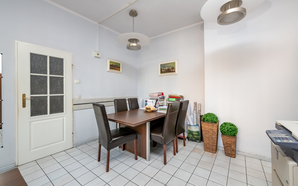 Lokal usługowy z potencjałem, parter, Centrum