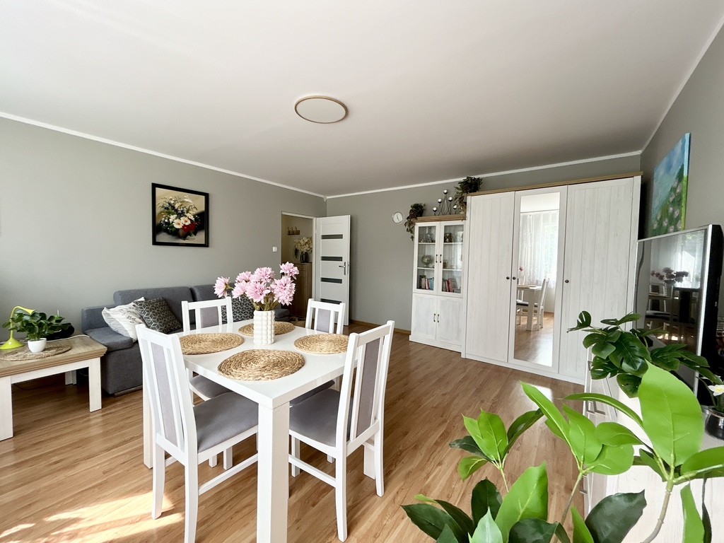 Słoneczne duże M2 na Kiepury, po remoncie.