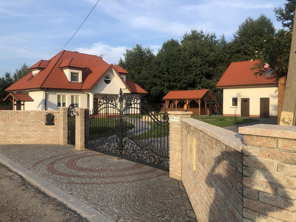 Dom marzeń w otoczeniu natury