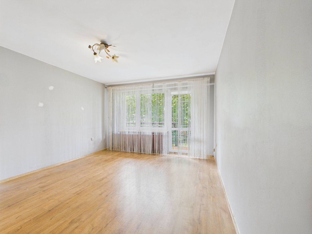 2 pokoje, Wysoki parter, Balkon, Parking, Centrum