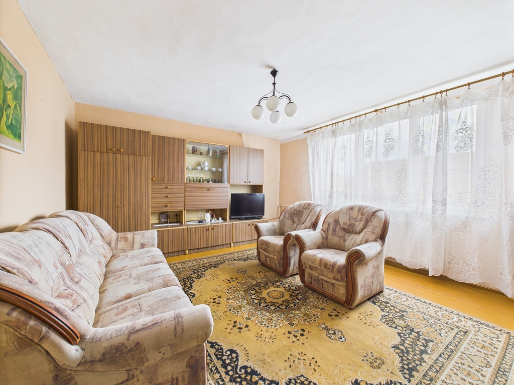 Mieszkanie z ogródkiem i pom. gosp.-obrzeża Sławy