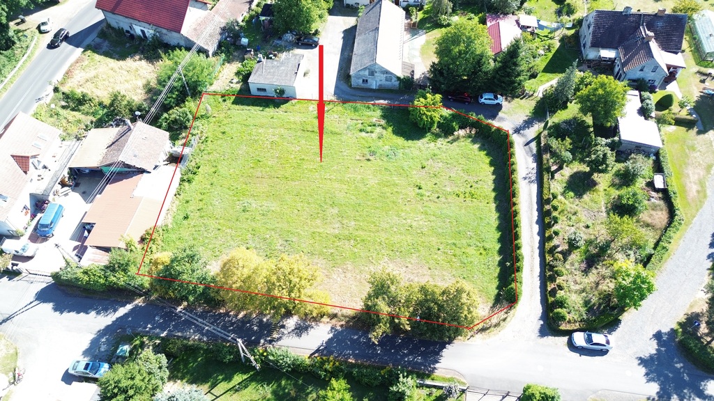 Działka mieszkaniowo-usługowa o powierzchni 19 ar