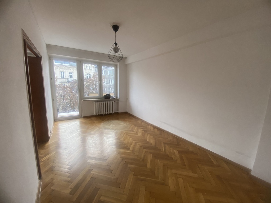 2 pok. 38m2 najem okazjonalny, Hoża, balkon