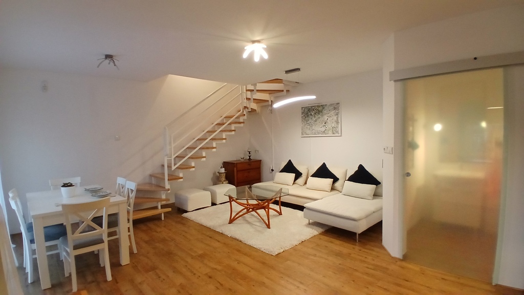 Domek w zabudowie szeregowej – 70 m², garaż