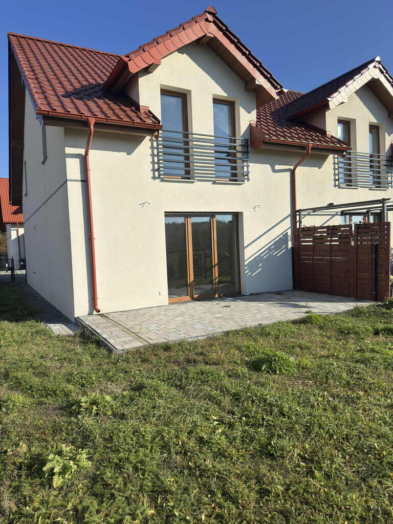 Domy szeregowe 120 m2 + 30m2 poddasze/Miłoszyce