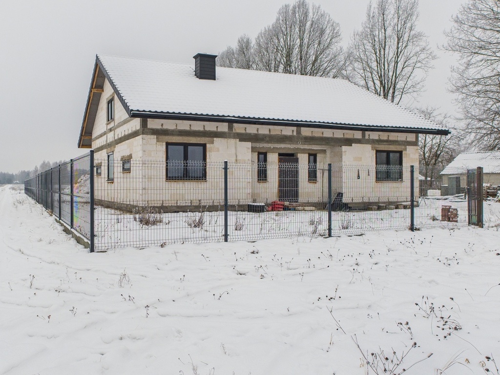 Dom stan surowy zamknięty działka 2,28ha gm Łochów