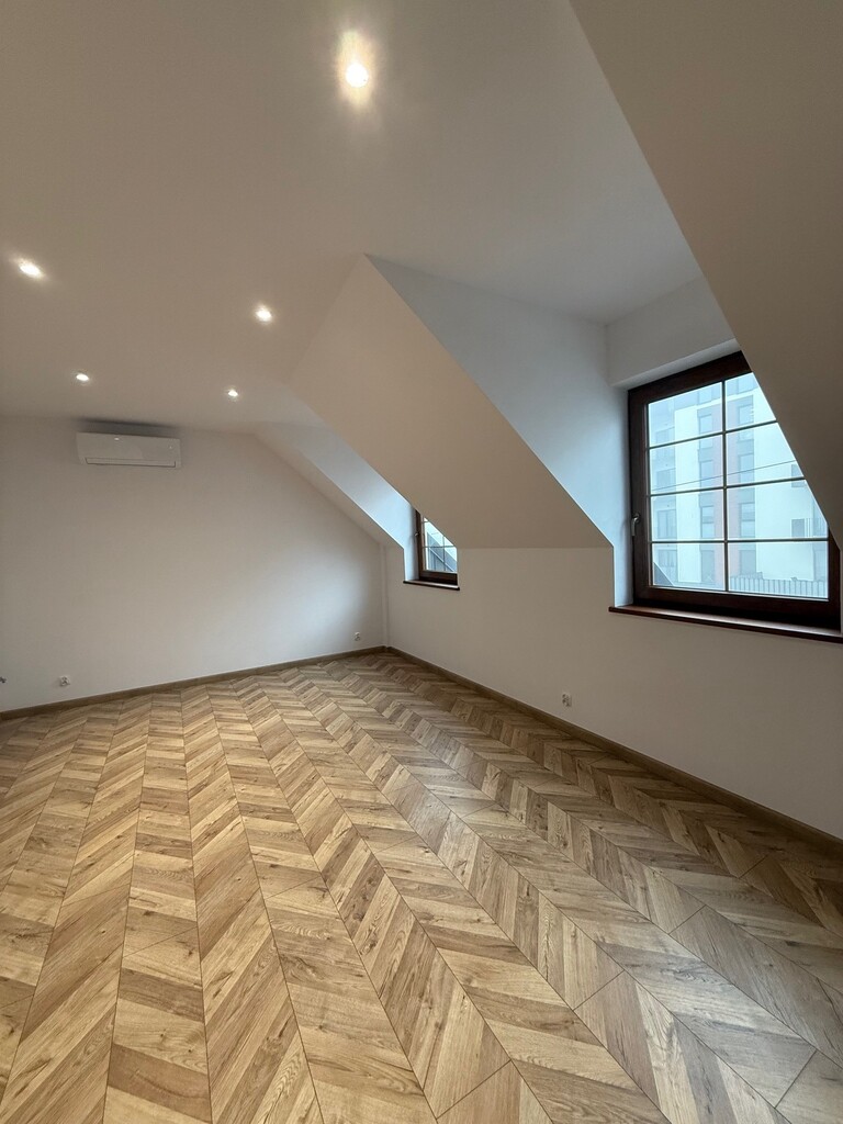 Przestronny lokal na Browarnej z klimatyzacją