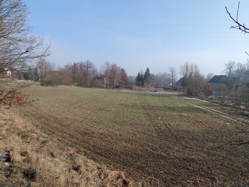 Atrakcyjna działka w Ociciach