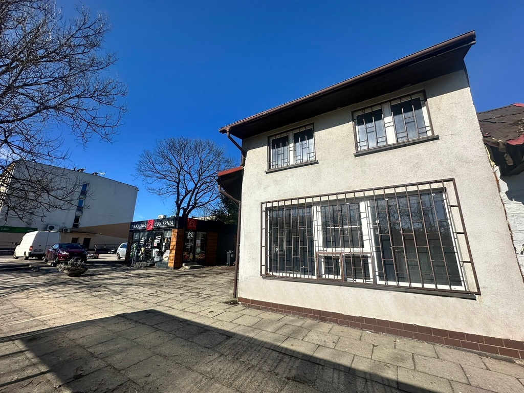 Do wynajęcia lokal handlowy i biurowy