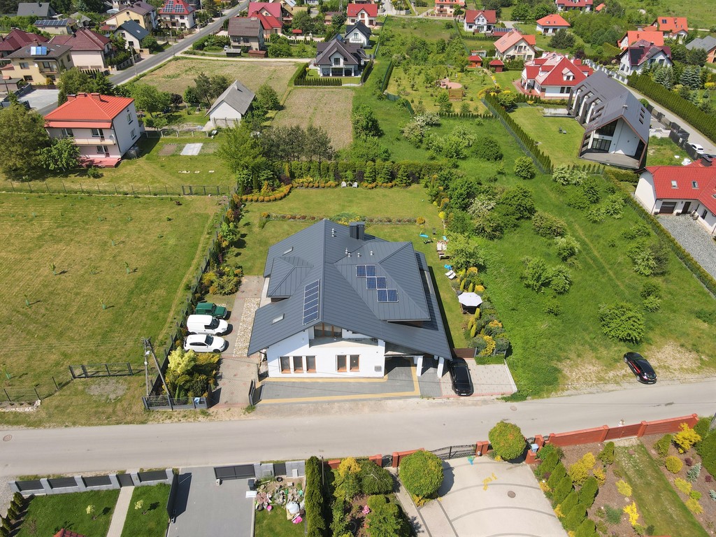 Dochodowy budynek apartamentowo - usługowy Olkusz