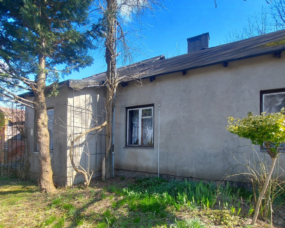 ŁUGWAŁD, DOM JEDNORODZINNY DO REMONTU