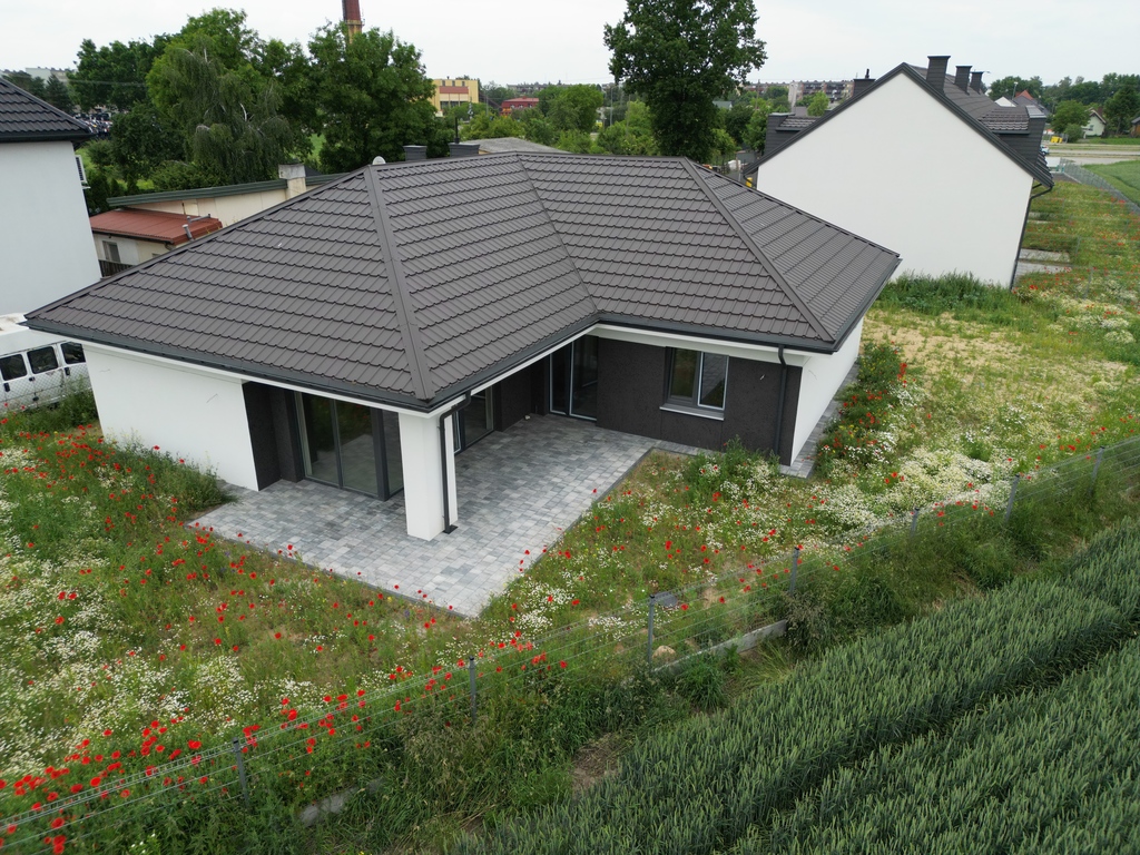 Nowy dom jednorodzinny na zamkniętym osiedlu!