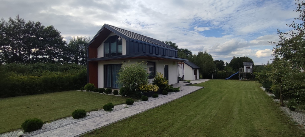 Nowoczesny dom w Werchlisiu gm. Janów Podl.