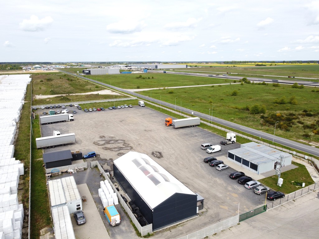 Idealny teren na bazę firmy - LSSE Osła A4
