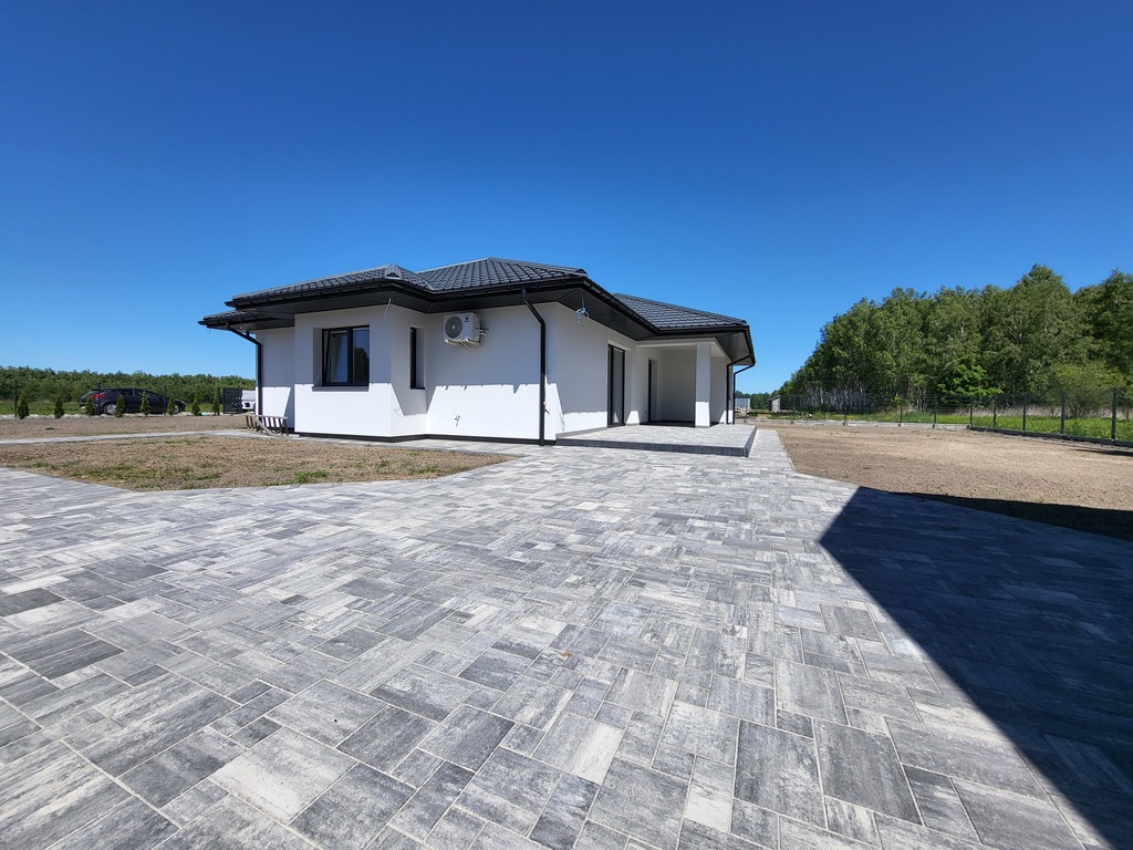 Dom parterowy 130m2 / Działka 1200m2 / garaż /