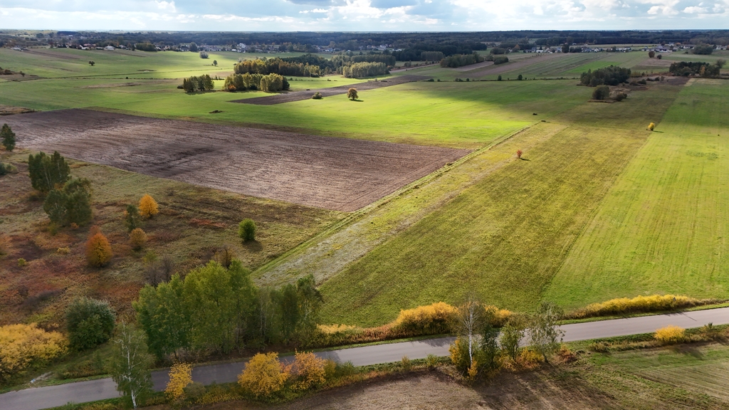 Działka rolna 1,08ha z dojazdem z 2 stron -Parysów