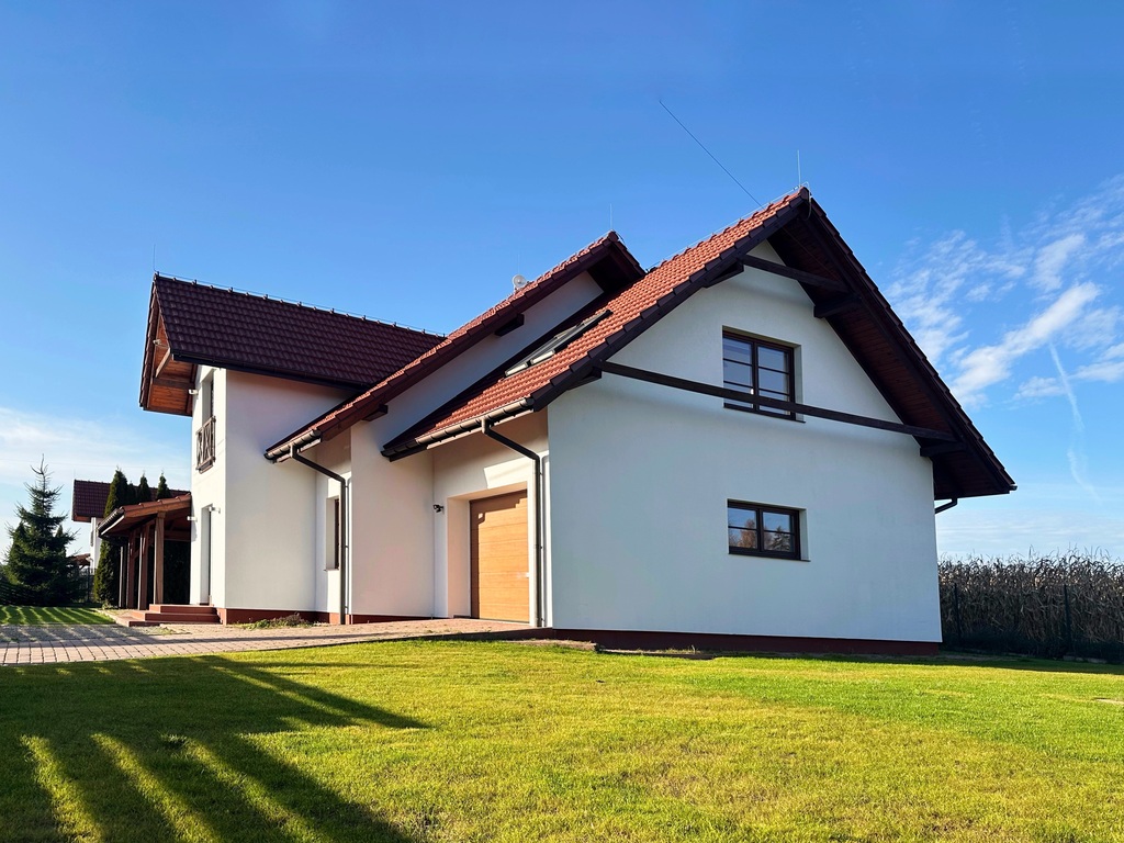 Bezpośrednio bez prowizji/Dom 240m2/5 pokoi/garaż