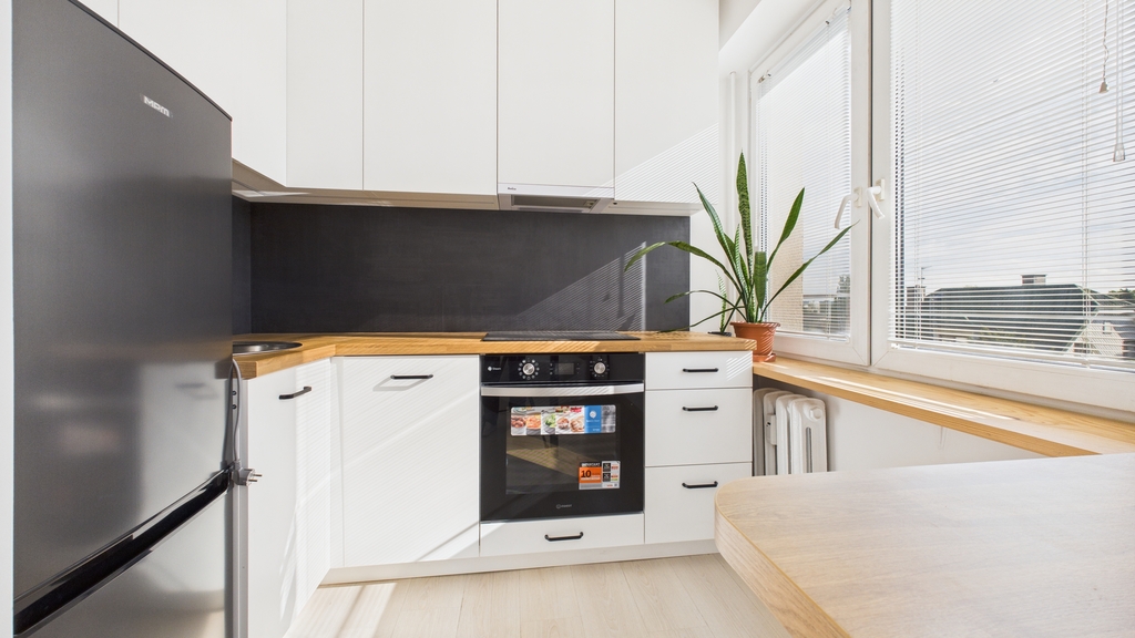 Kawalerka 32 m2, 2pokoje ul. Ukośna 1 os. Antoniuk