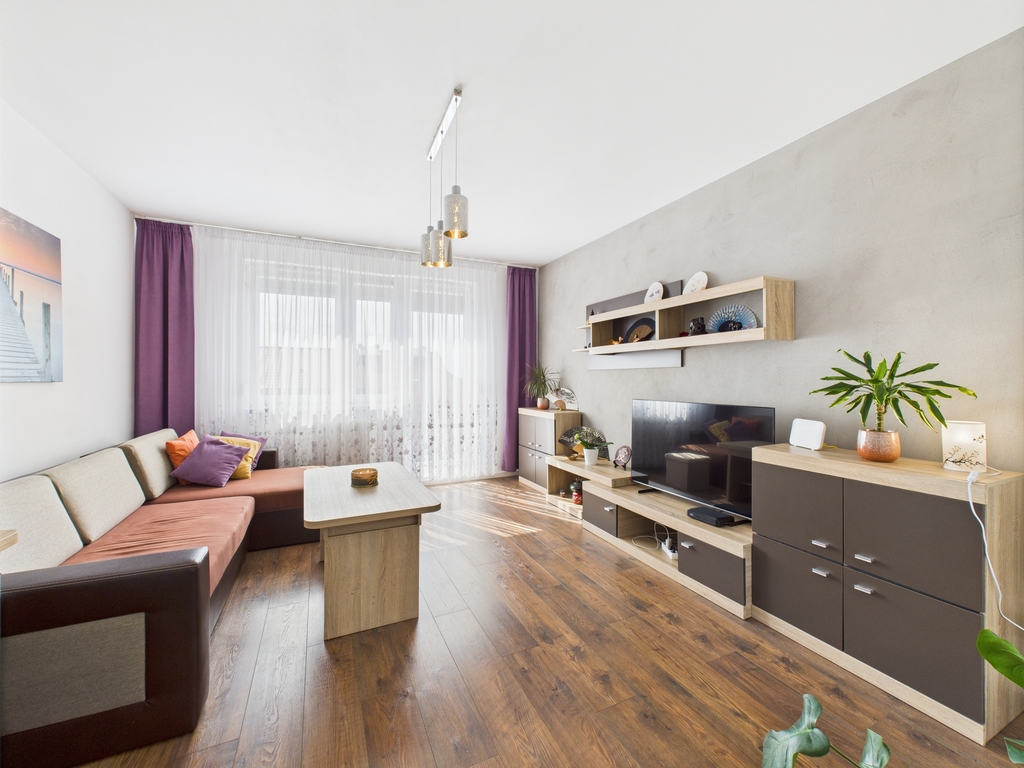 Mieszkanie / 2 pokoje + balkon / m.p. / Zwycięska