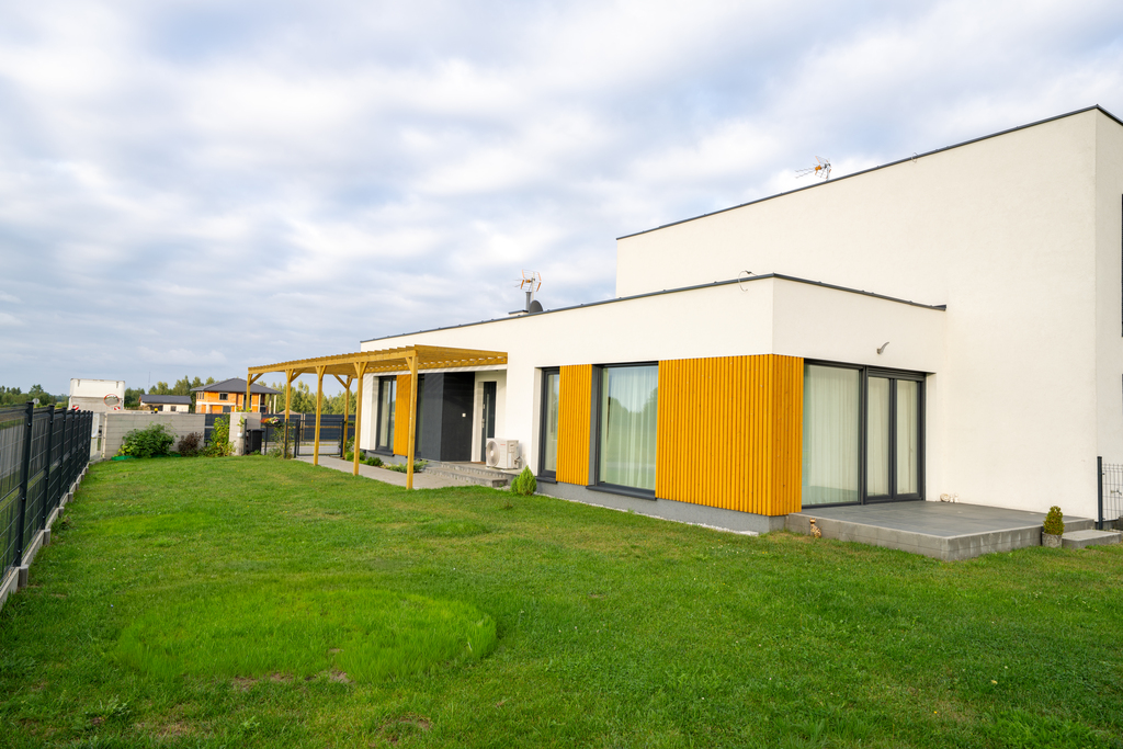 Dom do zamieszkania - w cichej okolicy!