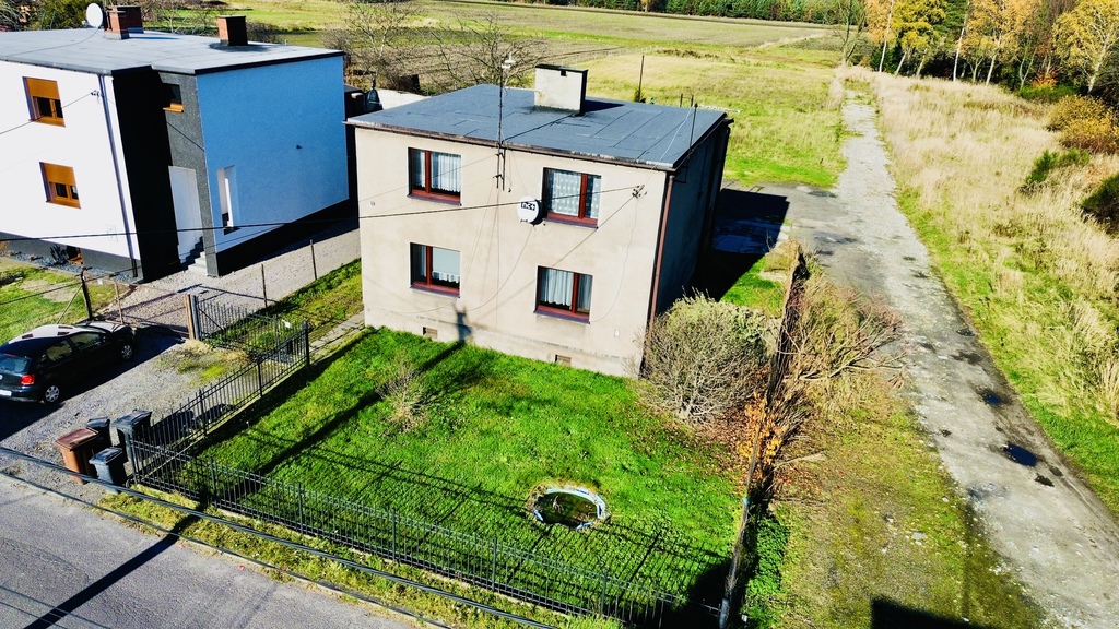 Na sprzedaż dom jednorodzinny do remontu !