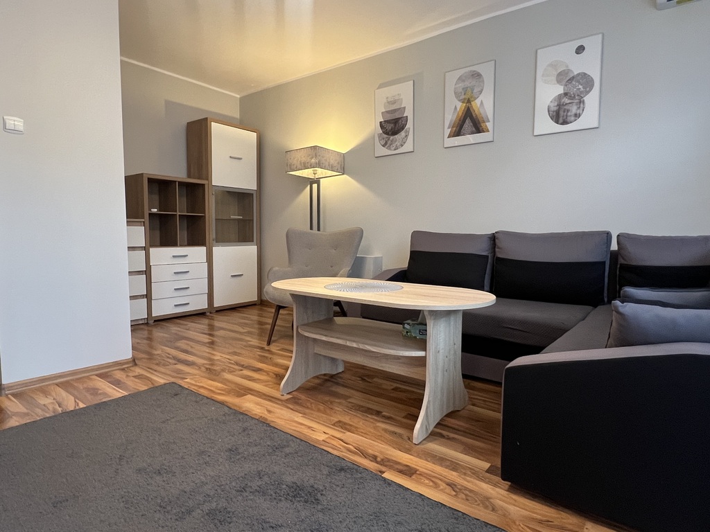 Komfortowa Kawalerka na Osiedlu Kopernika