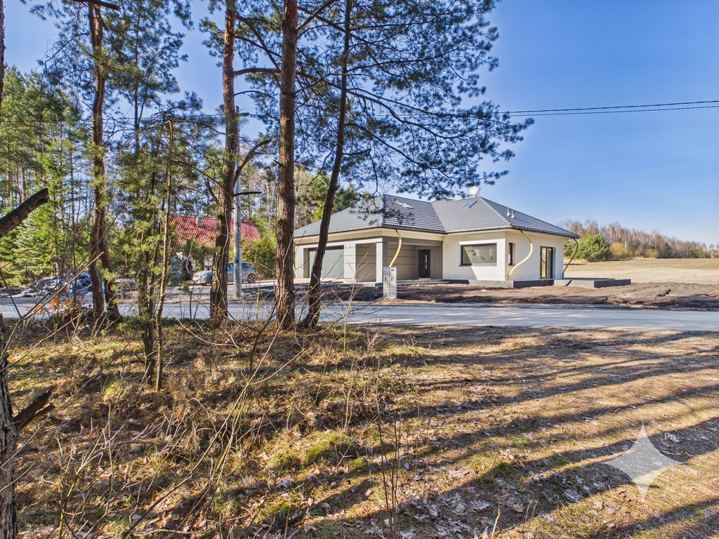 Nowoczesny dom do wykończenia