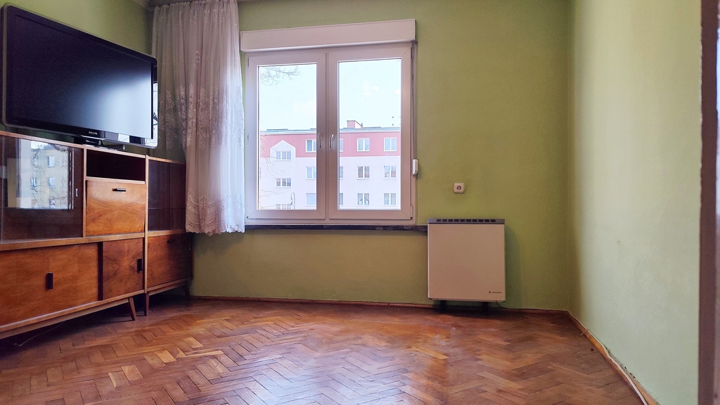 2 pokoje 47 m²  Piastowska  2 piętro Nysa