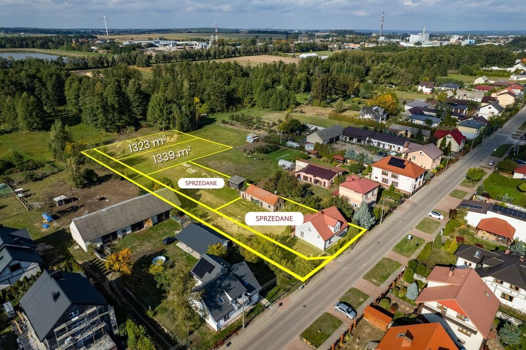 Urokliwa działka w mieście przy lesie i strudze!