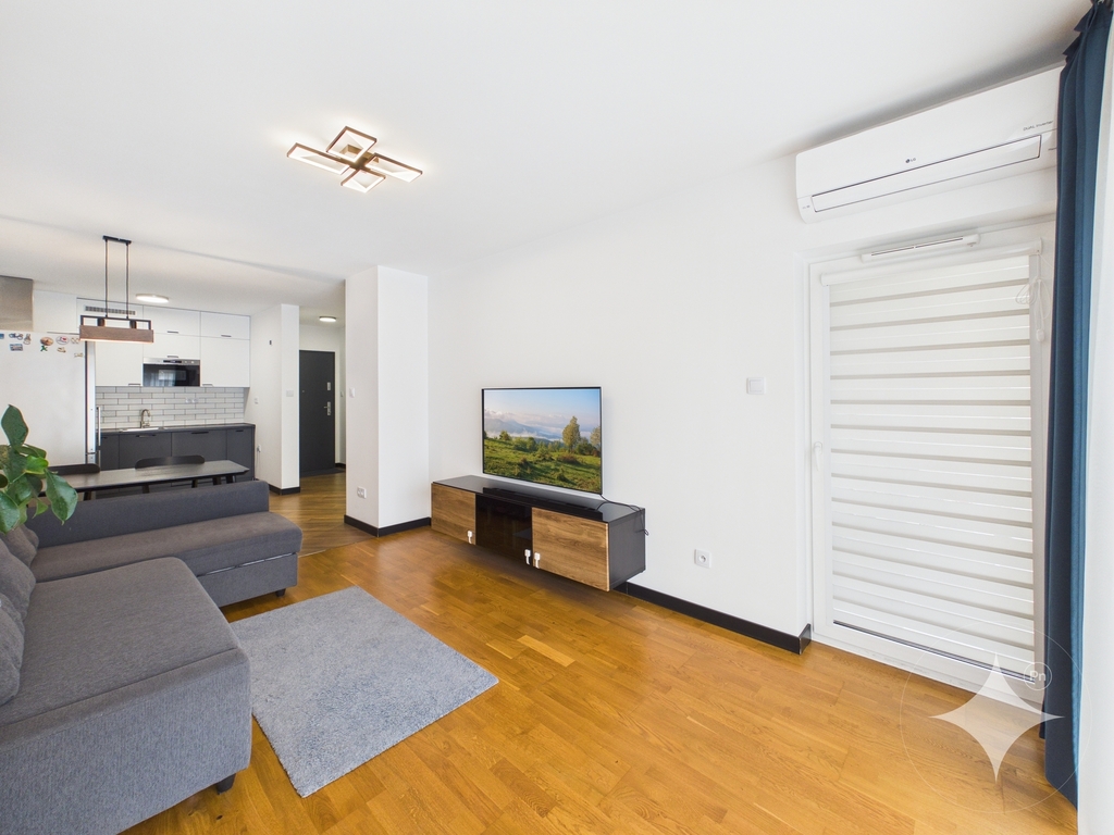 2-pokojowe mieszkanie z balkonem i klimatyzacją