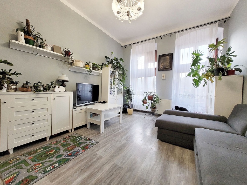 Mieszkanie w kamienicy / Ołbin / Żeromskiego