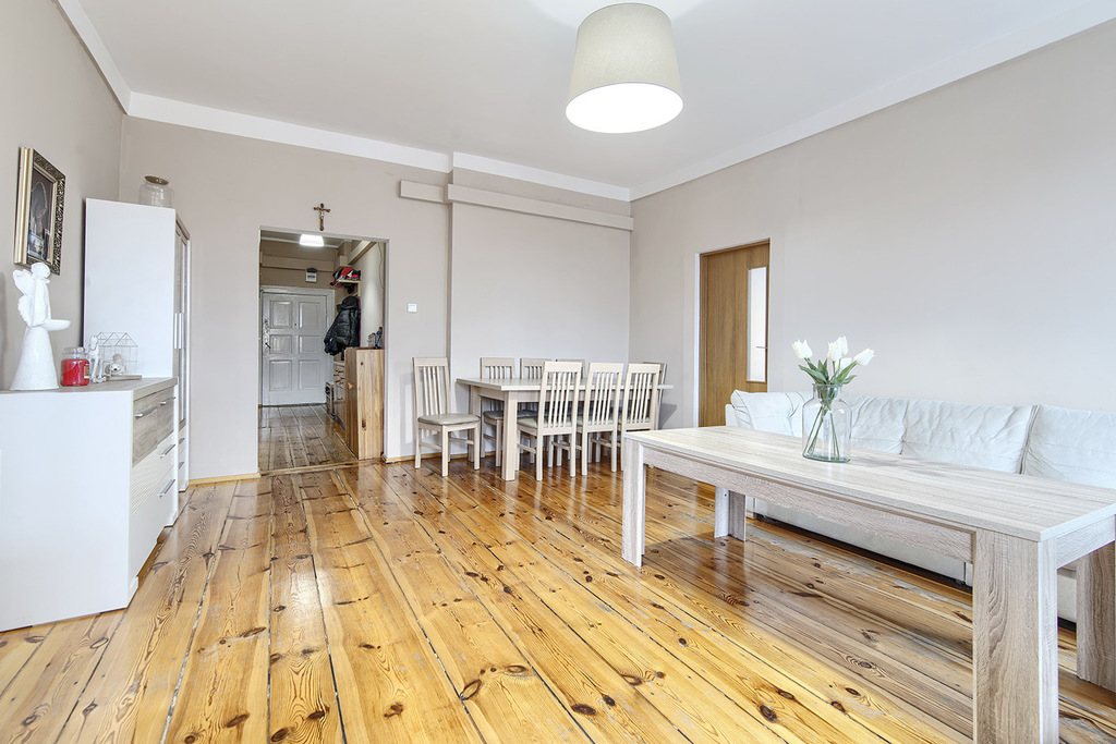 Atrakcyjne trzypokojowe mieszkanie.