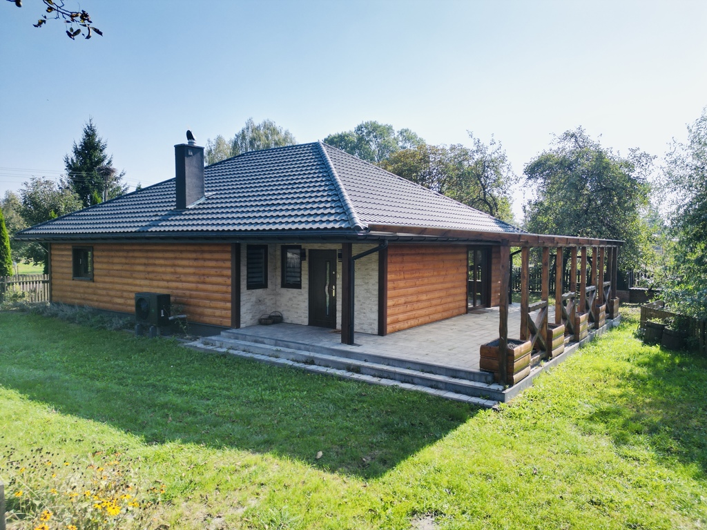 Nowoczesne siedlisko w Sobiborze z pompą ciepłą!