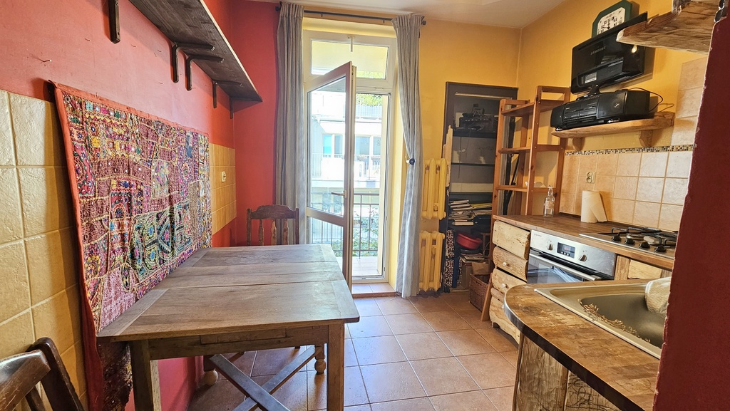 2-pokojowe mieszkanie w centrum do remontu