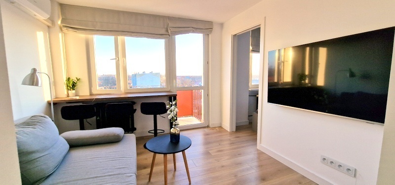 2 pokoje/ balkon/klimatyzacja/umeblowane/parking